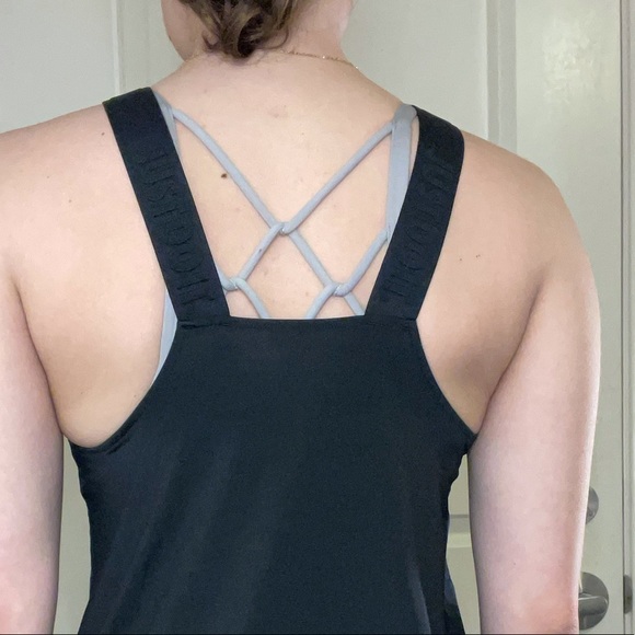 Nike workout tank - Picture 9 of 12